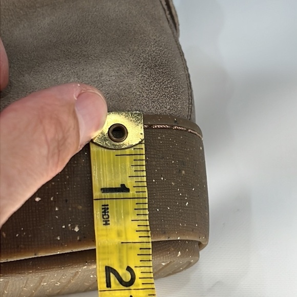 Dansko Ellen bootie size 39 relaxed suede upper in taupe color - Picture 15 of 17